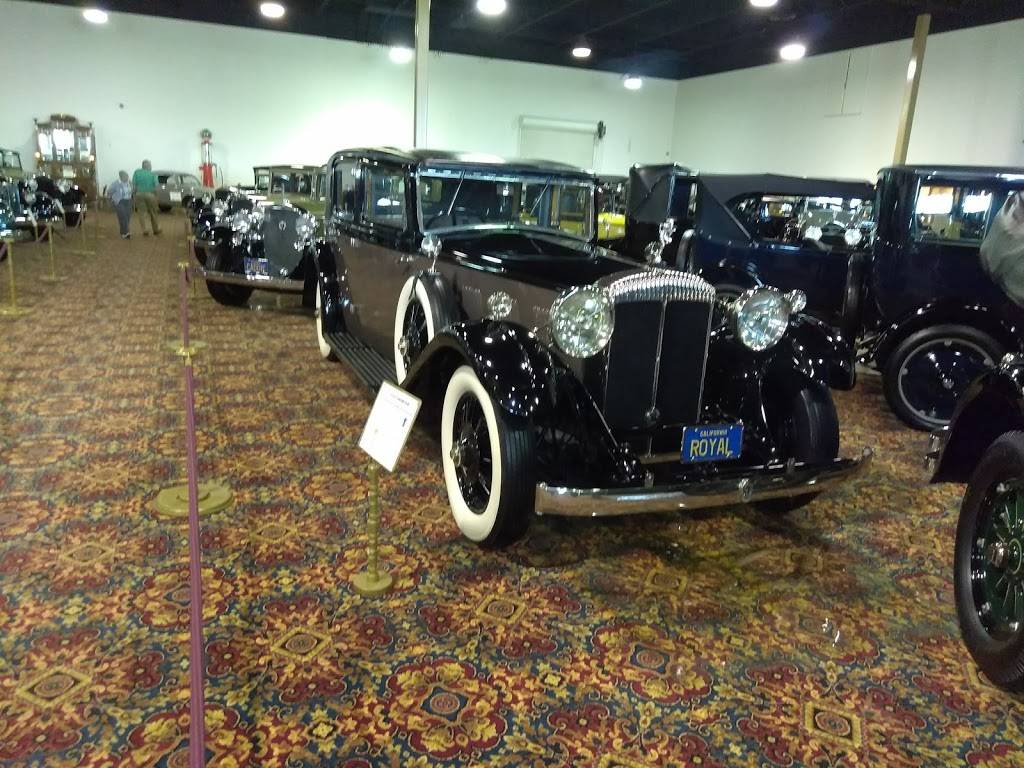 Starbucks | cafe | 11707 San Vicente Blvd, Los Angeles, CA 90049, USA | 3102074202 OR +1 310-207-4202