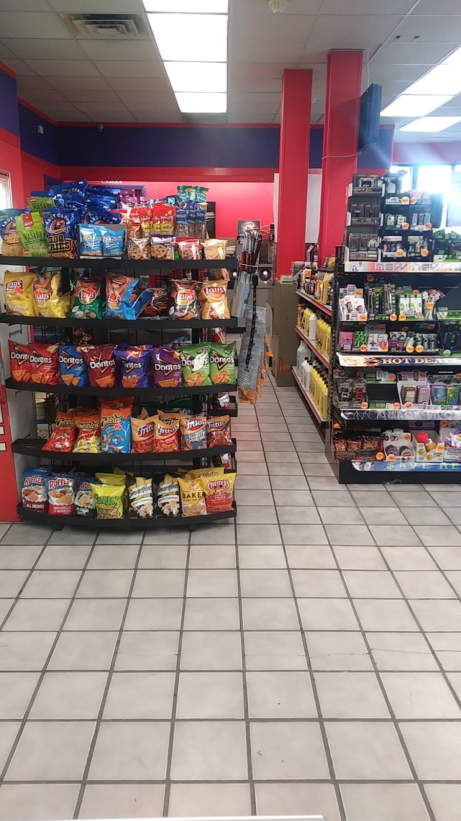 Fresh Hills Market | restaurant | 249 S Broadway, Wind Gap, PA 18091, USA | 6108637017 OR +1 610-863-7017