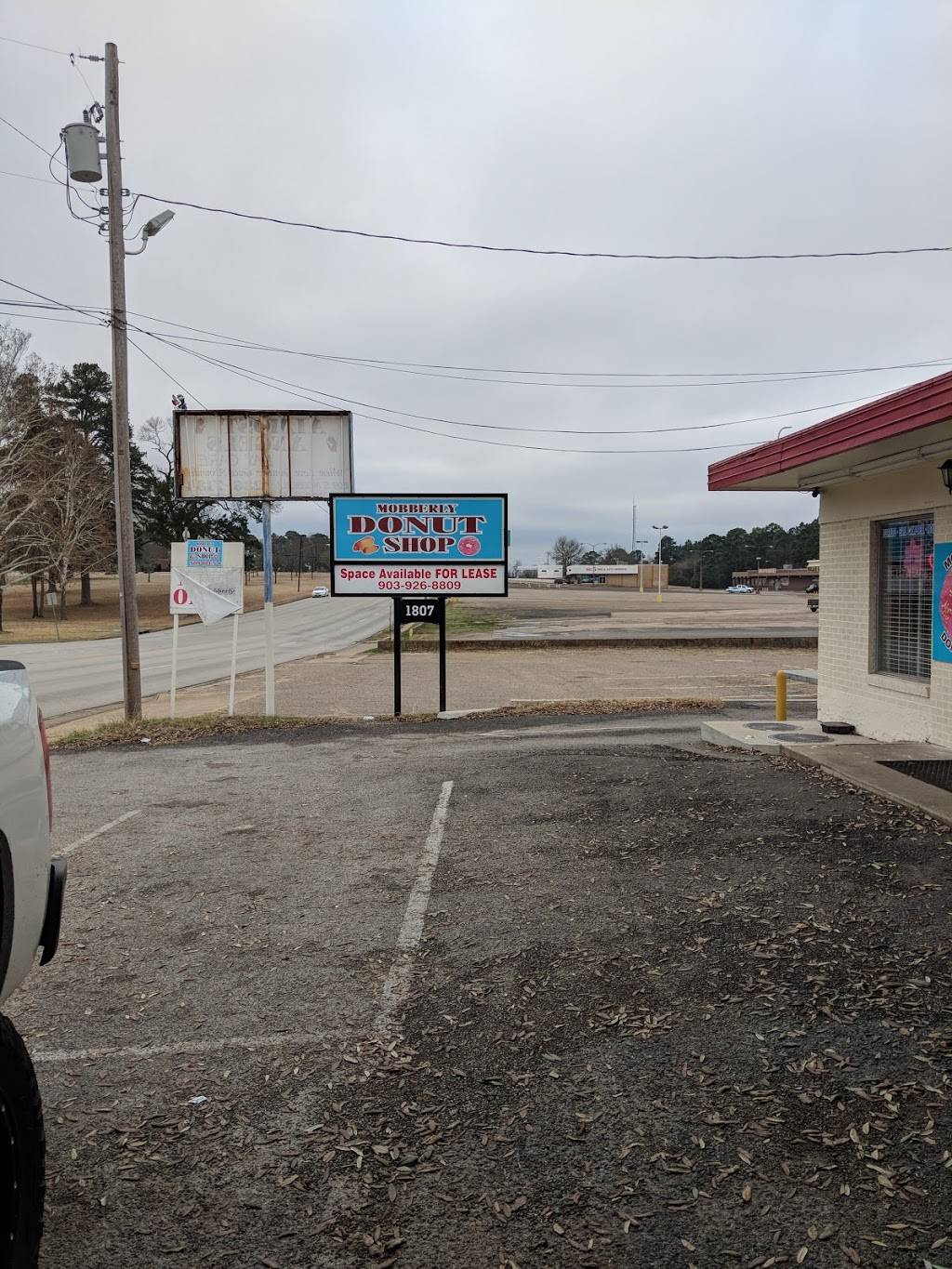 Mobberly Donut Shop | restaurant | Longview, TX 75602, USA | 9032200576 OR +1 903-220-0576