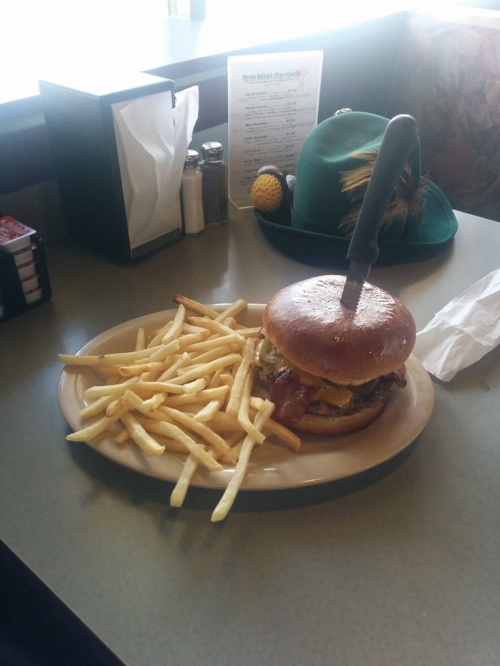 Jimmys Coney Grill | restaurant | 37246 Dequindre Rd, Sterling Heights, MI 48310, USA | 5867951700 OR +1 586-795-1700