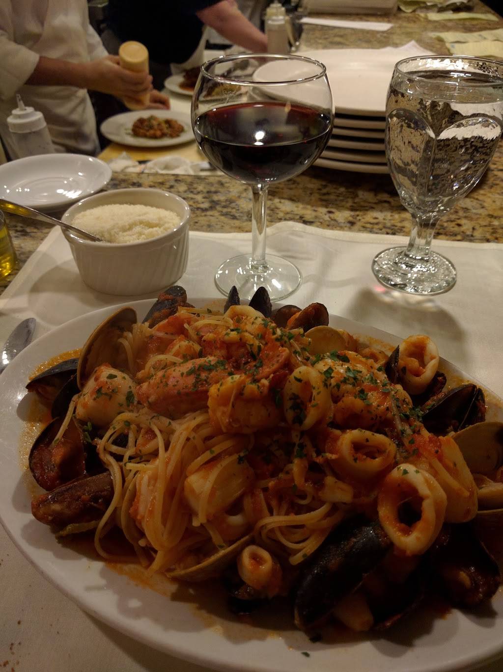 Delfino Restaurant | restaurant | 754 South St, Roslindale, MA 02131, USA | 6173278359 OR +1 617-327-8359