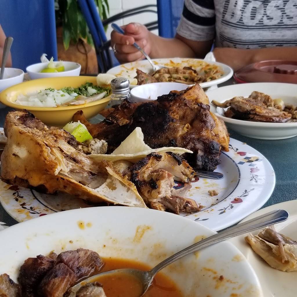 Birrieria Guadalajara | restaurant | 3217 Niles St, Bakersfield, CA 93306, USA | 6613662272 OR +1 661-366-2272