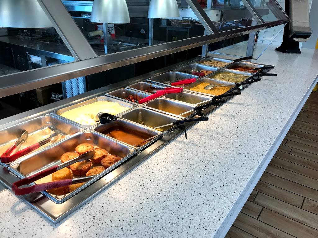 KFC | restaurant | 31257 Riverside Dr, Lake Elsinore, CA 92530, USA | 9516743300 OR +1 951-674-3300