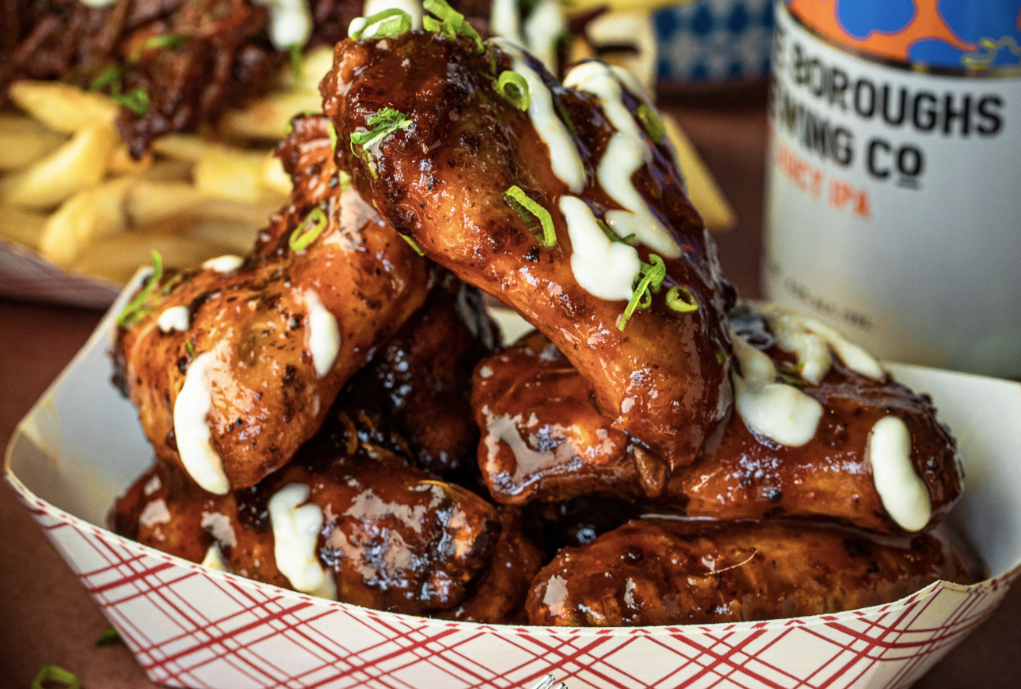 Izzys Brooklyn Smokehouse - Miami | restaurant | 3585 NE 207th St, Aventura, FL 33180, USA | 3056907103 OR +1 305-690-7103