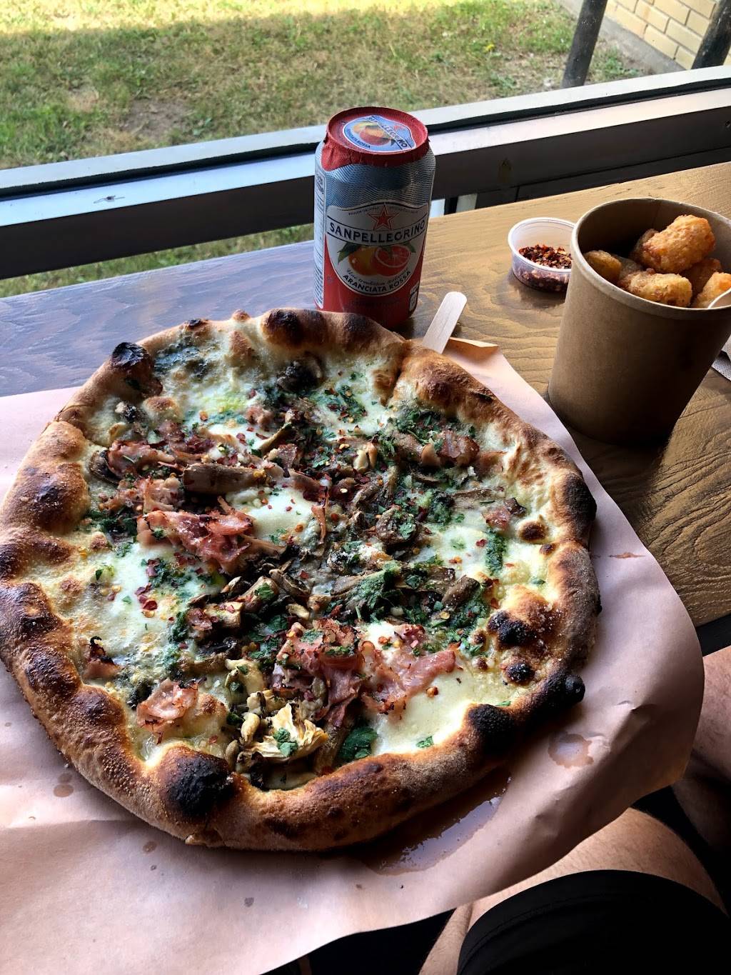 Bambi | restaurant | 8040 Rue Jarry E, Anjou, QC H1J 1H5, Canada | 5143559555 OR +1 514-355-9555