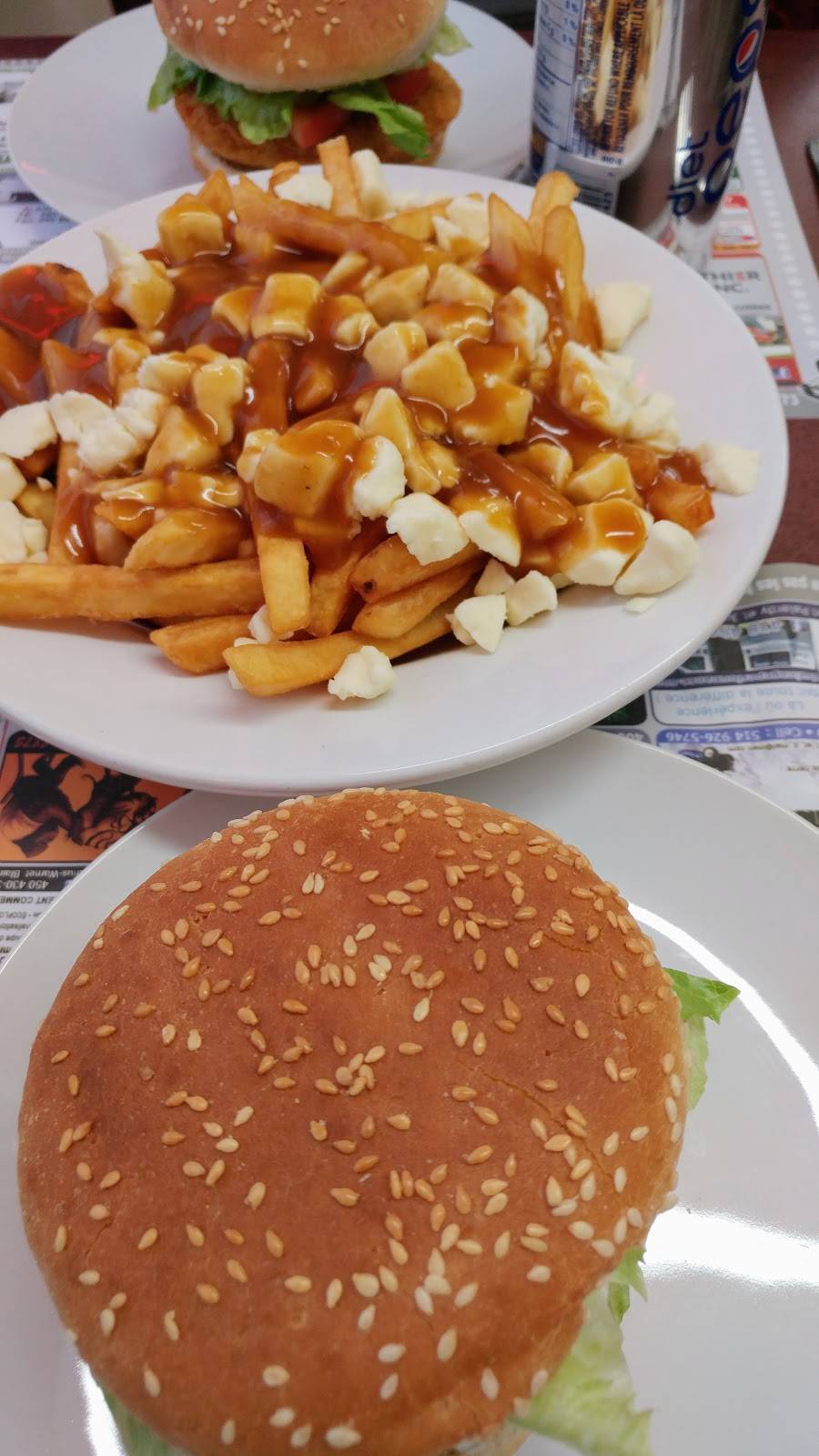 Métro Pizza | restaurant | 132 Boulevard Curé-Labelle, Sainte-Rose, QC H7L 2Z4, Canada | 4506240102 OR +1 450-624-0102