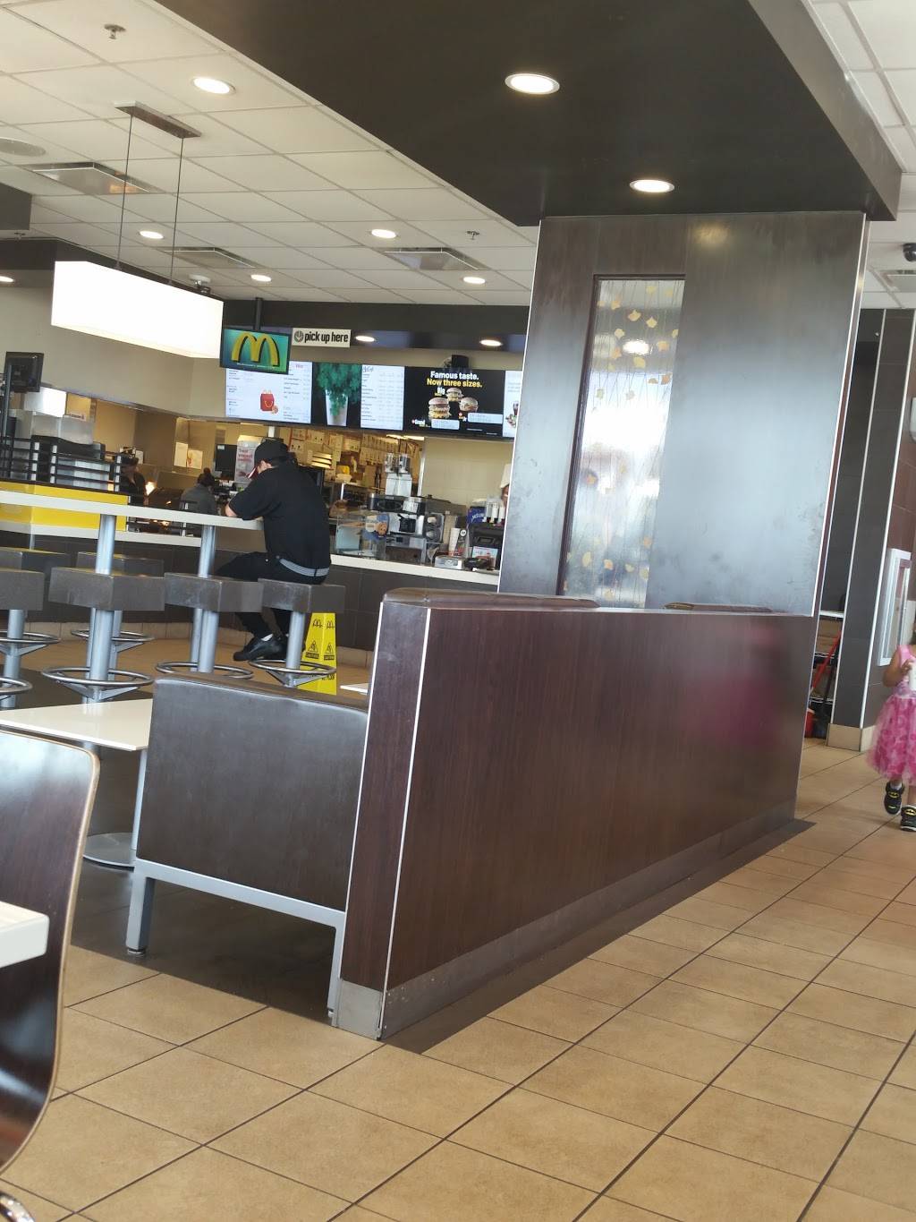 McDonalds | cafe | 801 S Hwy 35 N Bypass, Port Lavaca, TX 77979, USA | 3615524442 OR +1 361-552-4442
