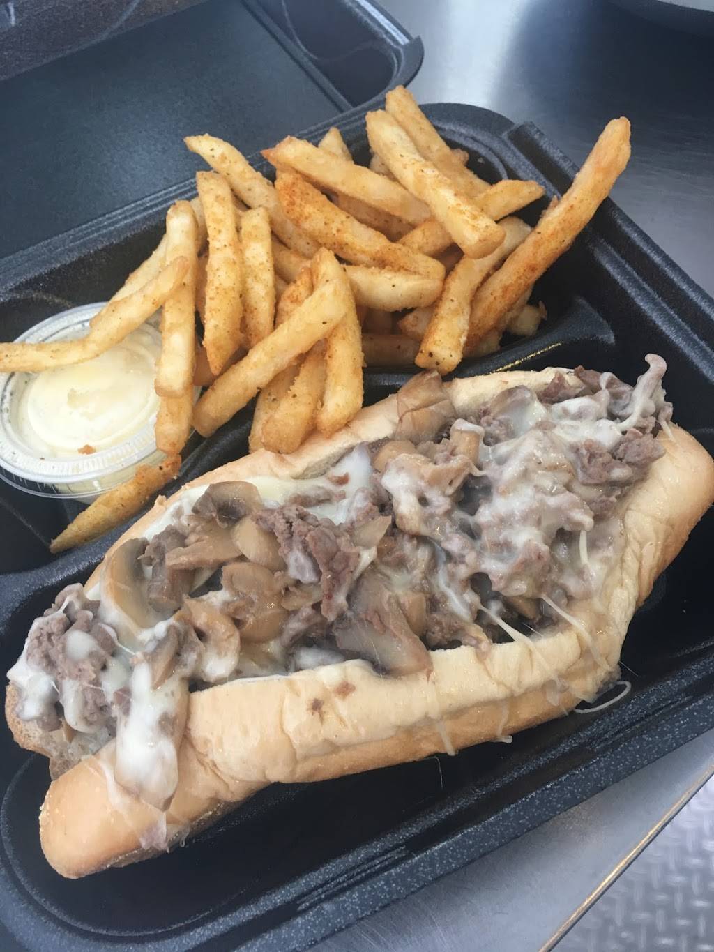 Phillys Best the Cheesesteak Machine | restaurant | 1658 W US Hwy 90, Lake City, FL 32055, USA | 9043491479 OR +1 904-349-1479
