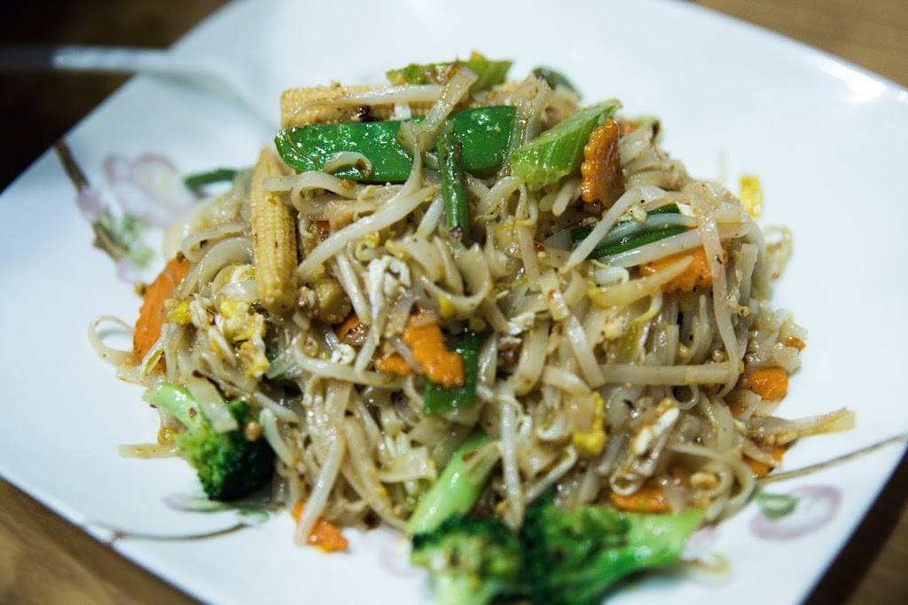 Rod D by Sitti Thai Cuisine | restaurant | 1422 - 1424 Beacon St, Brookline, MA 02445, USA | 6177384977 OR +1 617-738-4977