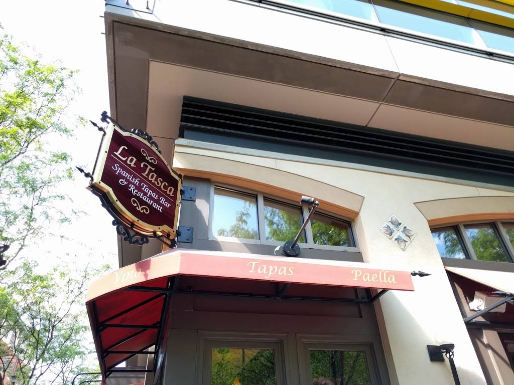 La Tasca | restaurant | 141 Gibbs St #305, Rockville, MD 20850, USA | 3012797011 OR +1 301-279-7011