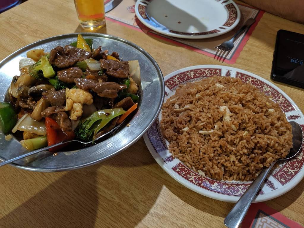 Mei King Restaurant | restaurant | 82 Margaret Ave, Kitchener, ON N2H 4H4, Canada | 5197436431 OR +1 519-743-6431