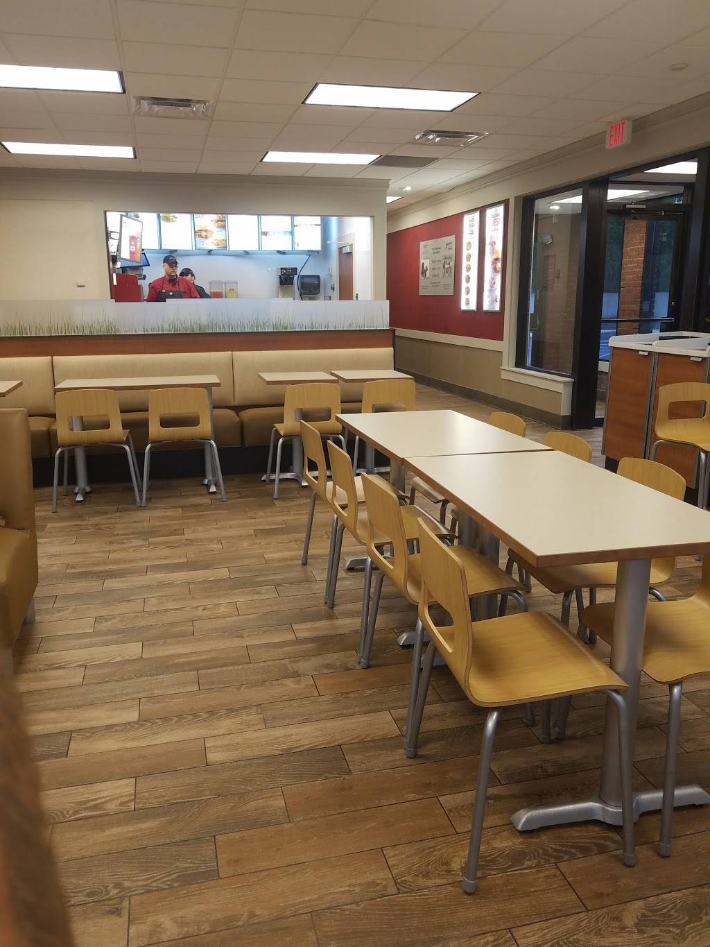 Wendys | restaurant | 5660 Highland Rd, Waterford Twp, MI 48327, USA | 2486731111 OR +1 248-673-1111