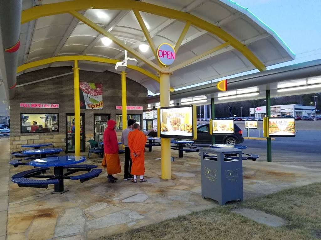 Sonic Drive-In | restaurant | 50 Stanley Wood Dr, Batesville, AR 72501, USA | 8702513200 OR +1 870-251-3200
