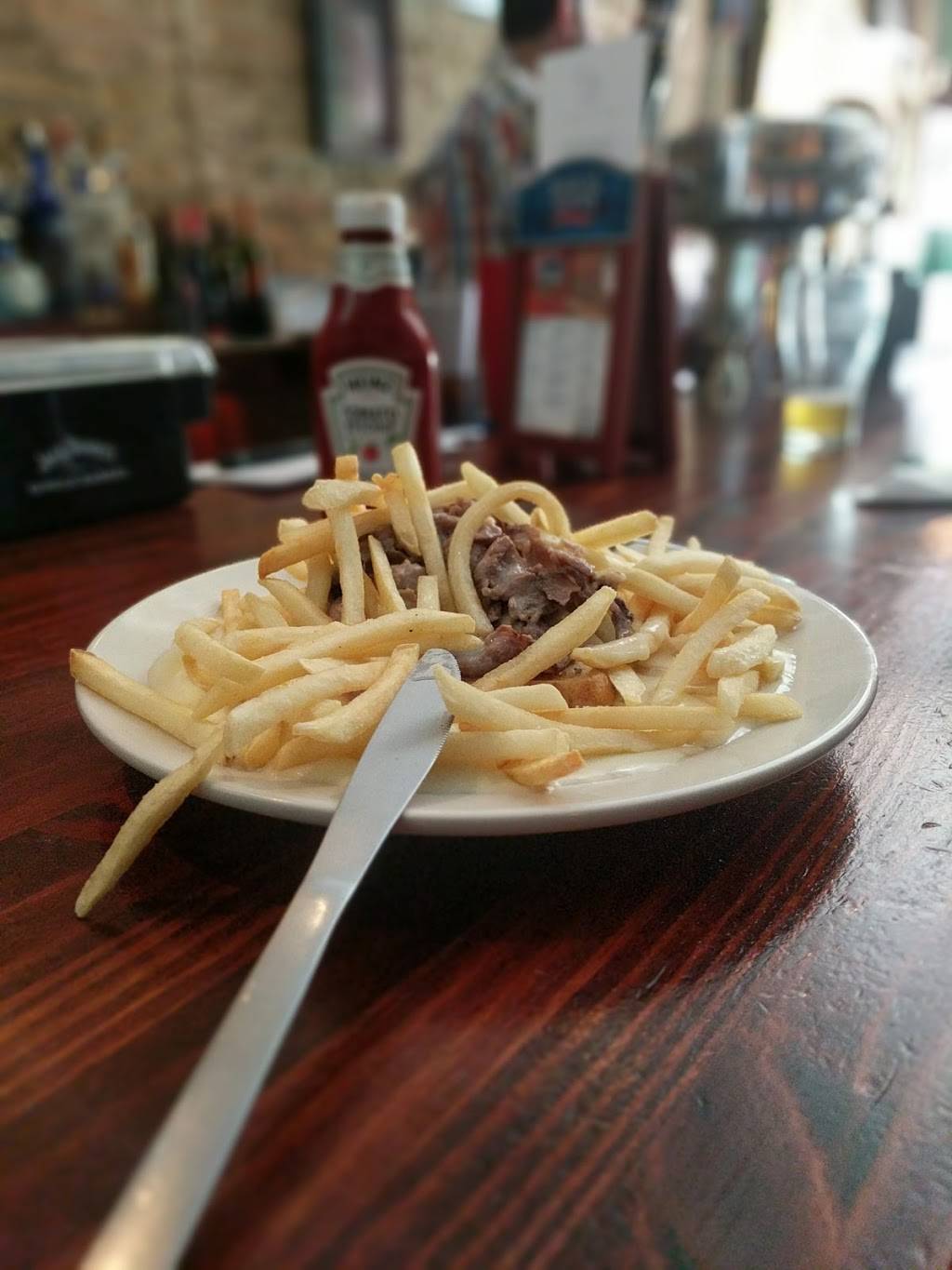 6 Degrees | restaurant | 1935 N Damen Ave, Chicago, IL 60647, USA | 7739048812 OR +1 773-904-8812