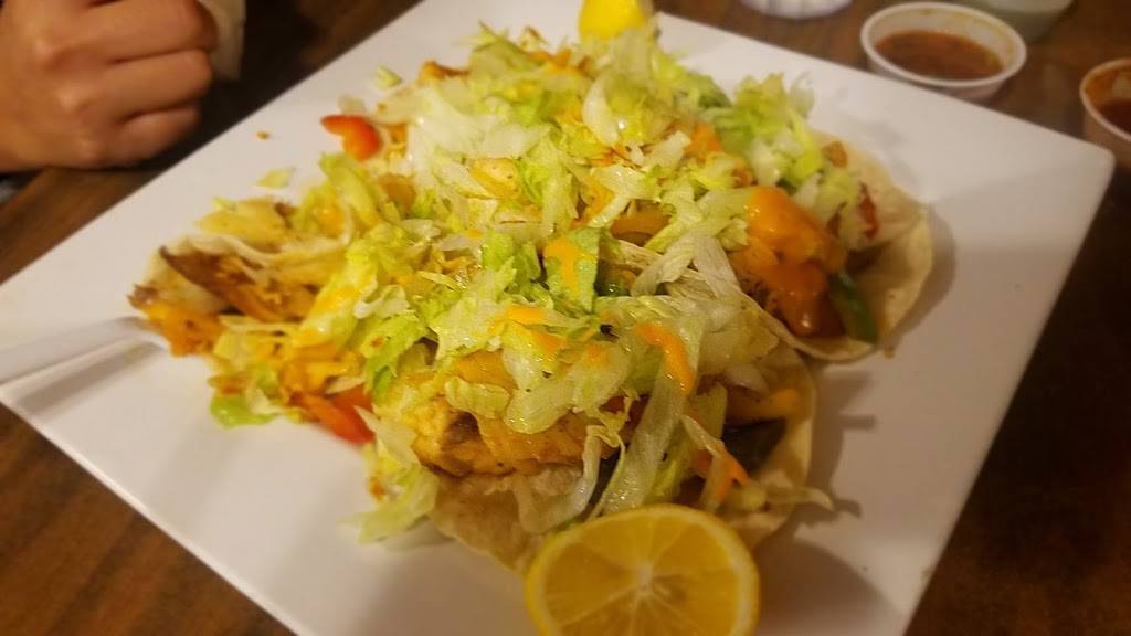 El Jarocho Seafood | restaurant | 819 N Ventura Ave, Ventura, CA 93001, USA | 8056521856 OR +1 805-652-1856