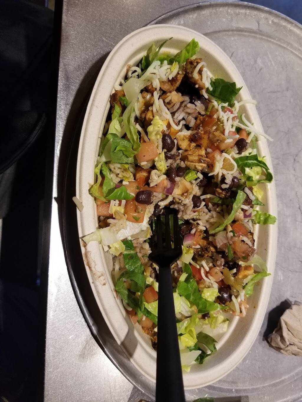 Chipotle Mexican Grill | restaurant | 162 W Hillcrest Dr Ste 300, Thousand Oaks, CA 91360, USA | 8052309193 OR +1 805-230-9193