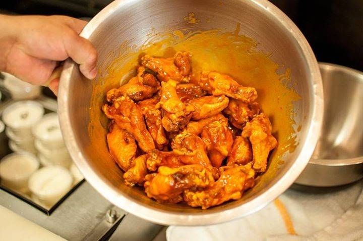 Crispy Crust Pizza | meal delivery | 1253 Vine St, Los Angeles, CA 90038, USA | 3234672000 OR +1 323-467-2000