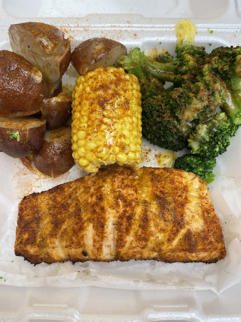 Seafood Basket | restaurant | 17943 Halsted St, Homewood, IL 60430, USA | 7089602171 OR +1 708-960-2171