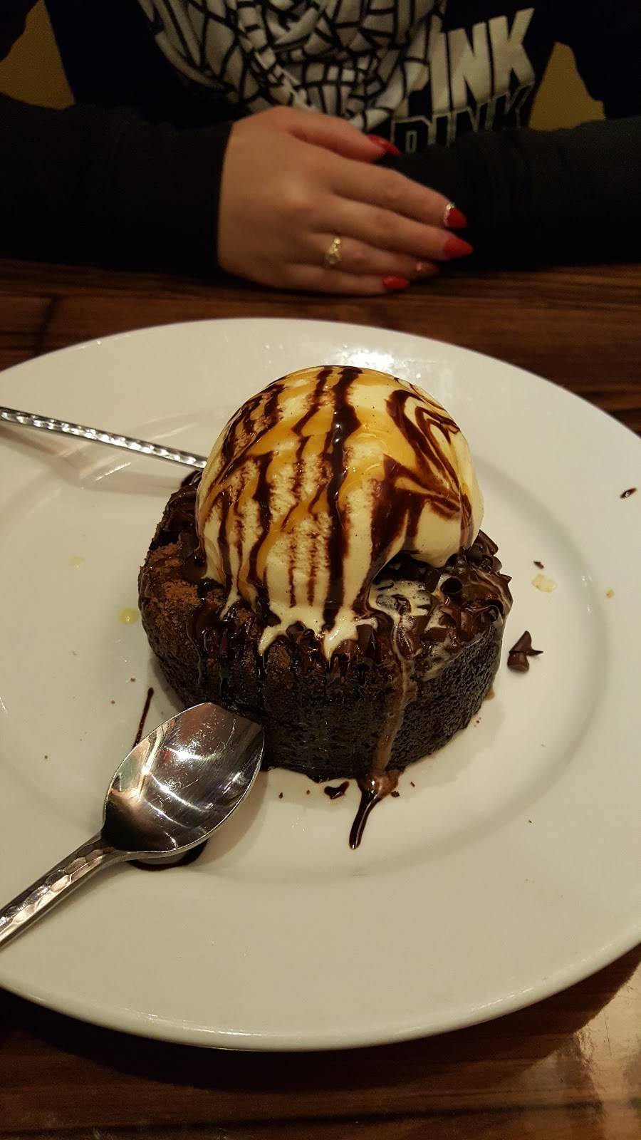 LongHorn Steakhouse | meal takeaway | 9055 Xavier Dr, Yonkers, NY 10704, USA | 9149633491 OR +1 914-963-3491