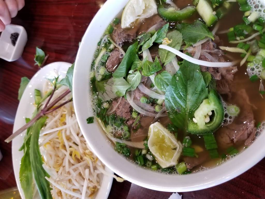 Buckeye Pho | restaurant | 761 Bethel Rd, Columbus, OH 43214, USA | 6144512828 OR +1 614-451-2828
