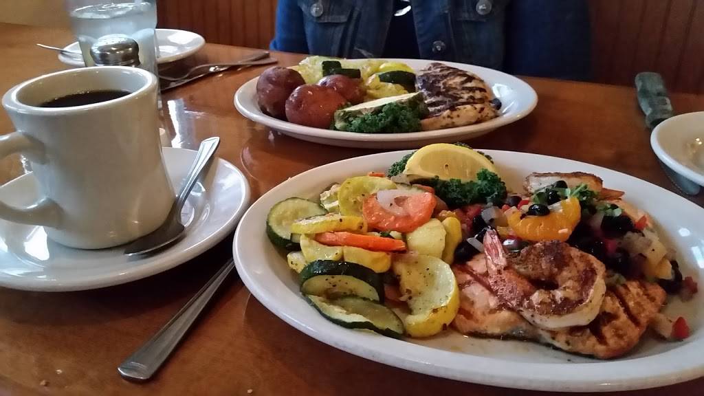 Riverside Steak & Seafood | restaurant | 506 W Corbett Ave, Swansboro, NC 28584, USA | 9103268847 OR +1 910-326-8847