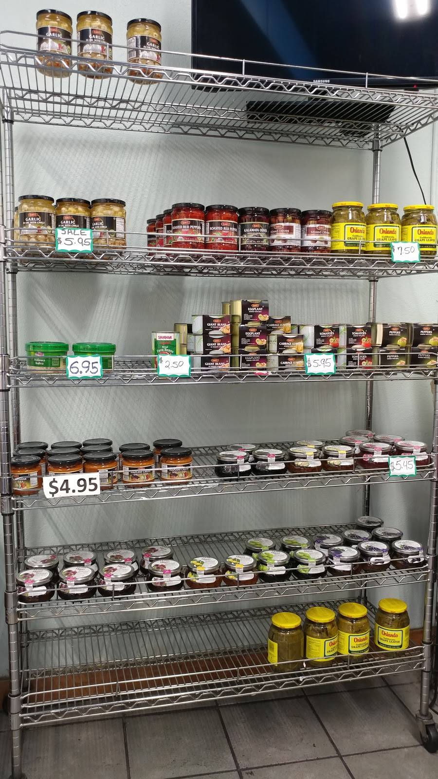 Leos Taverna | restaurant | 1116 Bishop St, Honolulu, HI 96813, USA | 8085508443 OR +1 808-550-8443