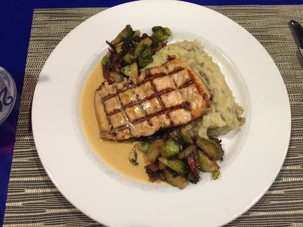 The Barn Bowl & Bistro | restaurant | 13 Uncas Ave, Oak Bluffs, MA 02557, USA | 5086969800 OR +1 508-696-9800