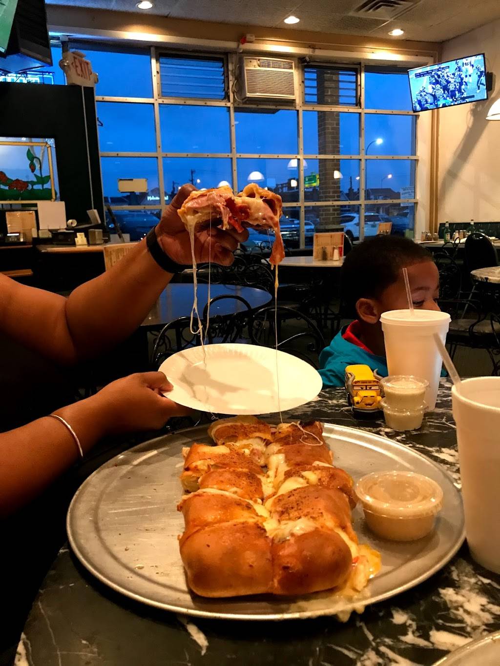 Celebres Pizzeria | restaurant | 1536 Packer Ave, Philadelphia, PA 19145, USA | 2154673255 OR +1 215-467-3255