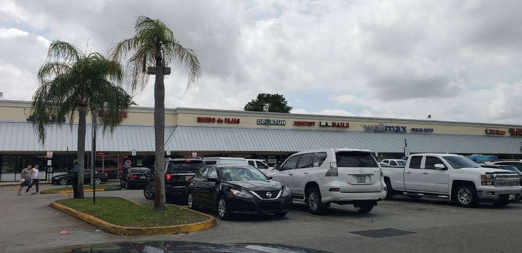 Little Caesars Pizza | meal takeaway | 6556 NW 186th St, Hialeah, FL 33015, USA | 3055586900 OR +1 305-558-6900