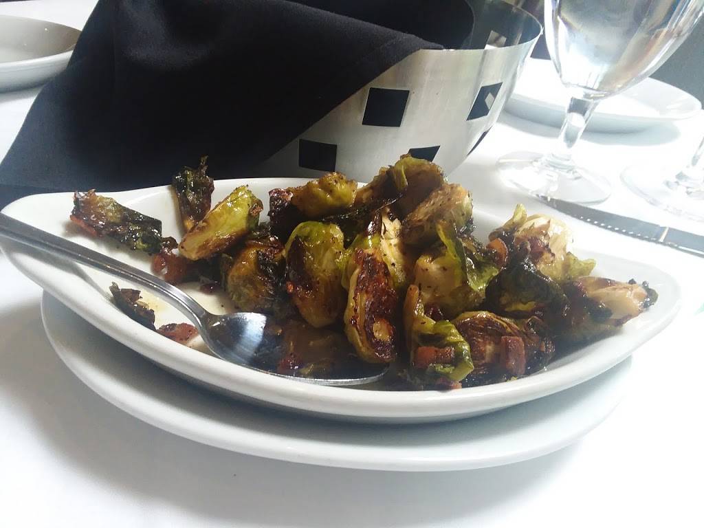 Ruths Chris Steak House | restaurant | 301 N Water St, Wilmington, NC 28401, USA | 9103431818 OR +1 910-343-1818