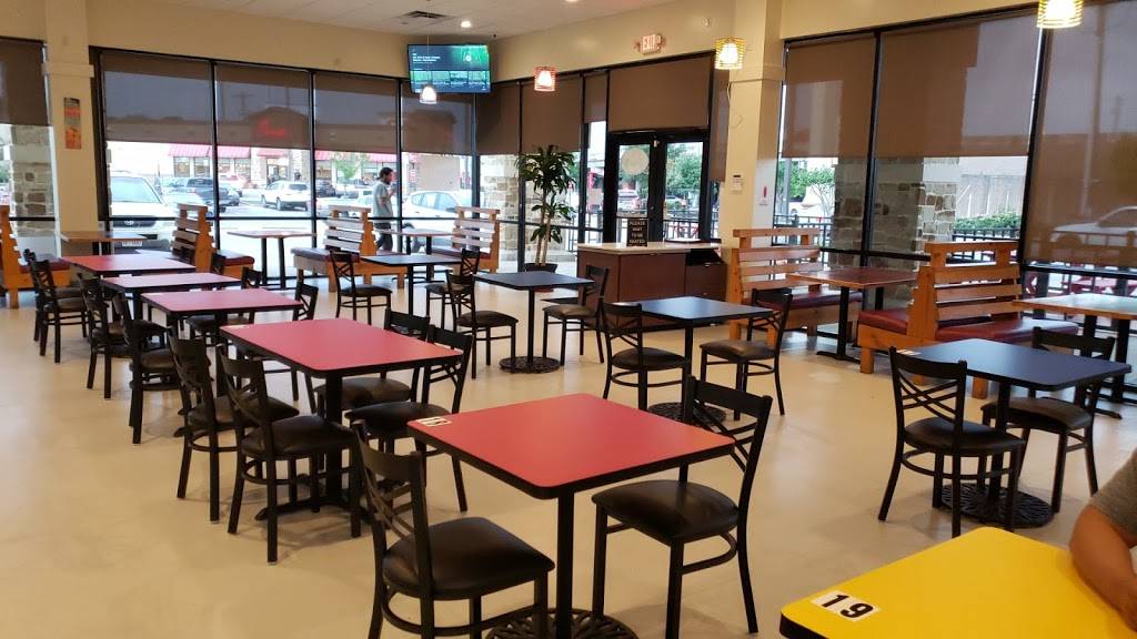 Pier 16 Crawfish & Wings | restaurant | 4400b North Fwy, Houston, TX 77022, USA | 8324798012 OR +1 832-479-8012