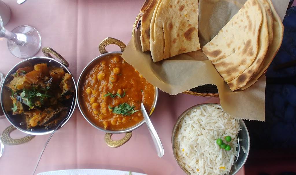 Lotus SF | restaurant | 2434 Mission St, San Francisco, CA 94110, USA | 4158729130 OR +1 415-872-9130