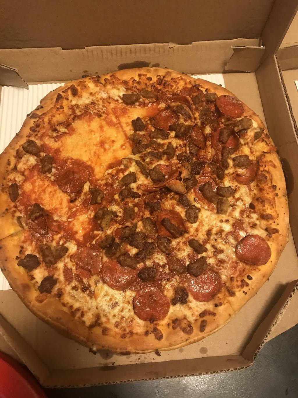 Pizza Hut | restaurant | 6747 Annapolis Rd, Hyattsville, MD 20784, USA | 3013863366 OR +1 301-386-3366