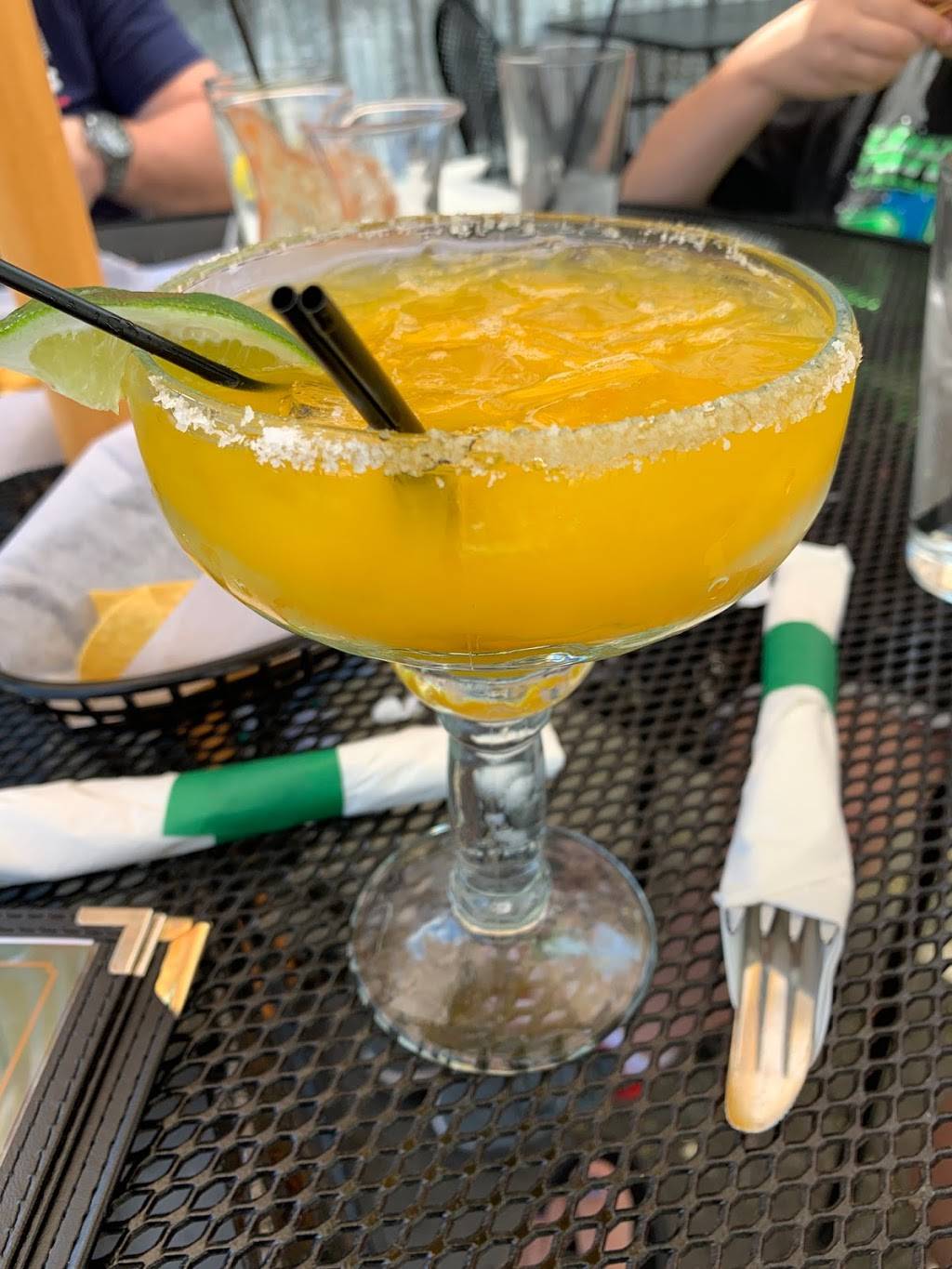 El Toro Cantina Bar & Restaurant | restaurant | 3008, 1934 W 6th St, Wilmington, DE 19805, USA | 3025435621 OR +1 302-543-5621