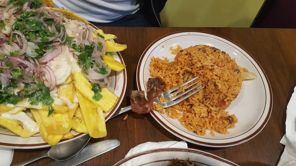 El Conuco | restaurant | 402 Marlton Ave, Camden, NJ 08105, USA | 8563380300 OR +1 856-338-0300