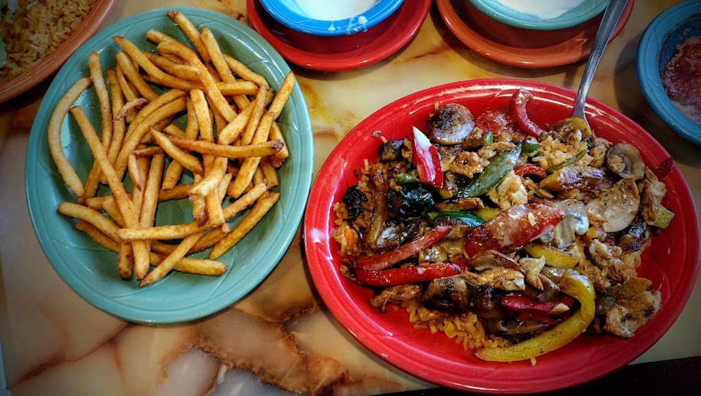 El Bernal Mexican Restaurant | restaurant | 201 N Walnut St, Mt Carmel, IL 62863, USA | 6182634600 OR +1 618-263-4600