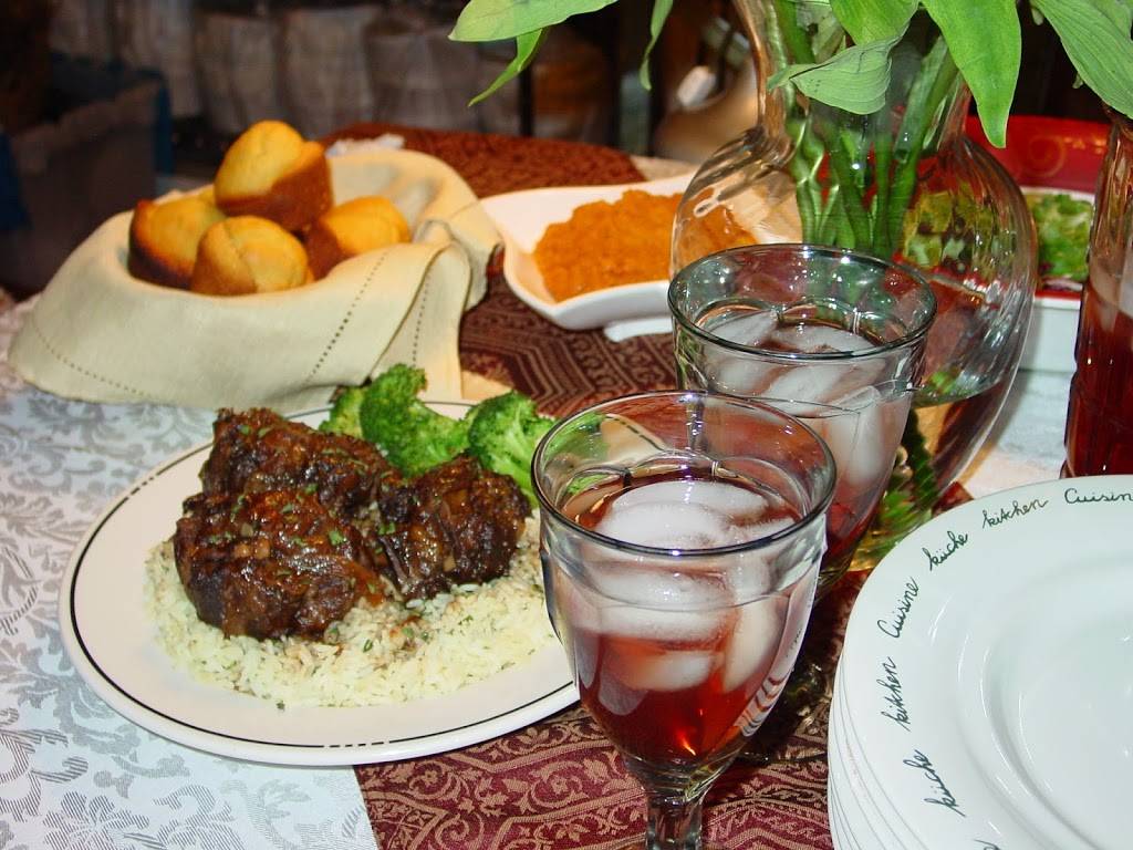 Roberts Cuisine | restaurant | 10 6th Ave S, Birmingham, AL 35205, USA | 2059180356 OR +1 205-918-0356