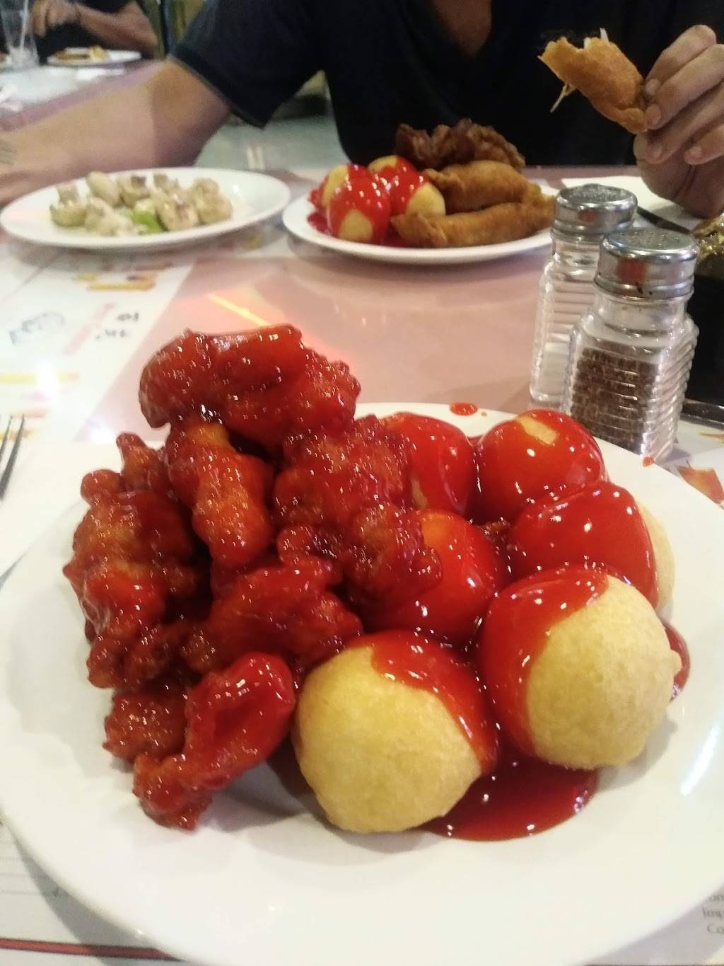 West Garden Buffet | restaurant | 560 West St, Brantford, ON N3R 6K7, Canada | 5197533990 OR +1 519-753-3990