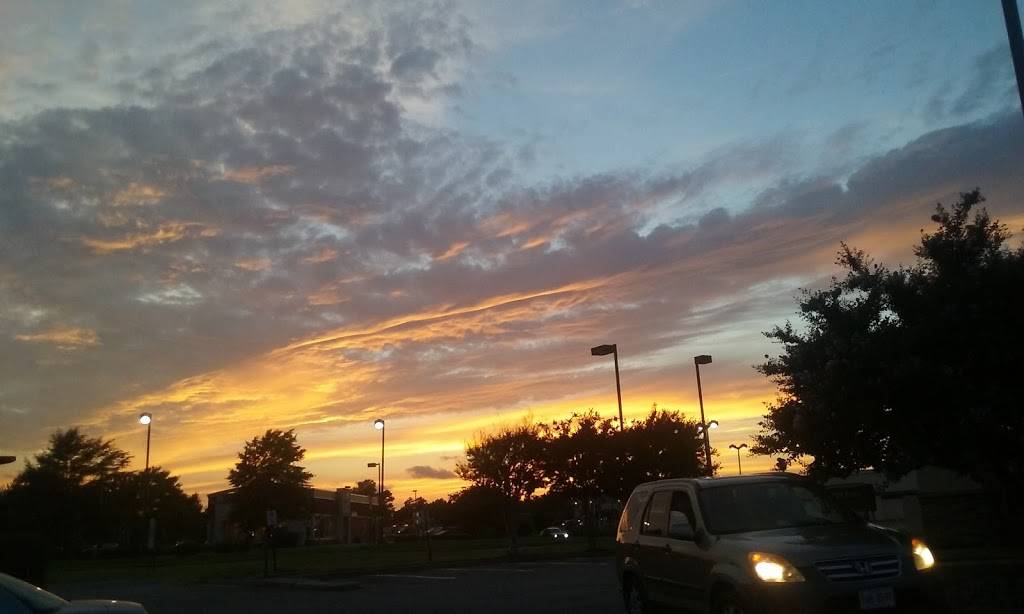 Taco Bell | meal takeaway | 5020 W Mercury Blvd, Newport News, VA 23605, USA | 7578259452 OR +1 757-825-9452