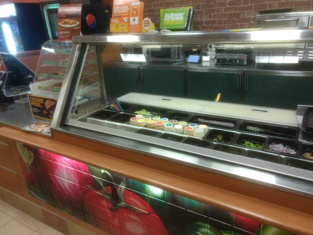 Subway | restaurant | 8865 Yonge St Unit B-5, Richmond Hill, ON L4C 6Z1, Canada | 9058892384 OR +1 905-889-2384