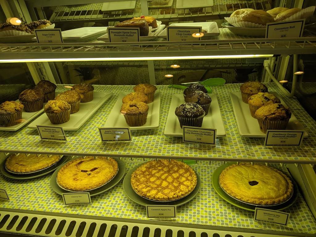 Perkins Restaurant & Bakery | restaurant | 20320 Grande Oak Shoppes Blvd, Estero, FL 33928, USA | 2394988773 OR +1 239-498-8773