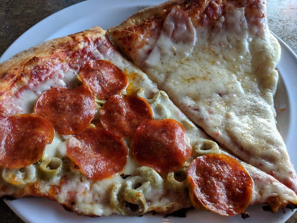 Zios Pizzeria | meal takeaway | 12997 W Center Rd, Omaha, NE 68144, USA | 4023301444 OR +1 402-330-1444