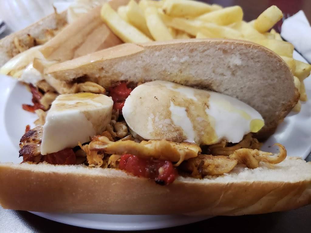 Capriccios Italian Restaurant | meal delivery | 9127 W Broad St, Henrico, VA 23294, USA | 8043460184 OR +1 804-346-0184