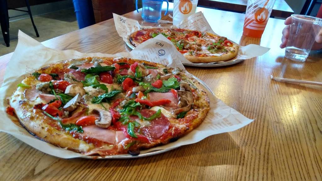 Blaze Pizza | meal takeaway | 213 Broadway Mall, Hicksville, NY 11801, USA | 5162080161 OR +1 516-208-0161