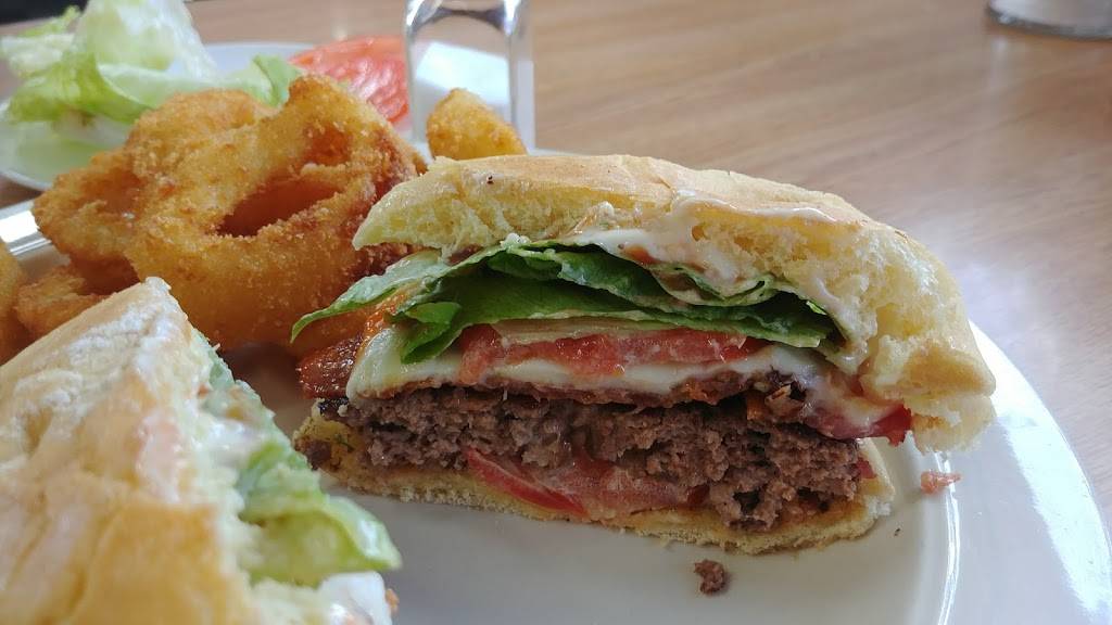 Charlies Diner | restaurant | 218 Union St, West Springfield, MA 01089, USA | 4137338551 OR +1 413-733-8551