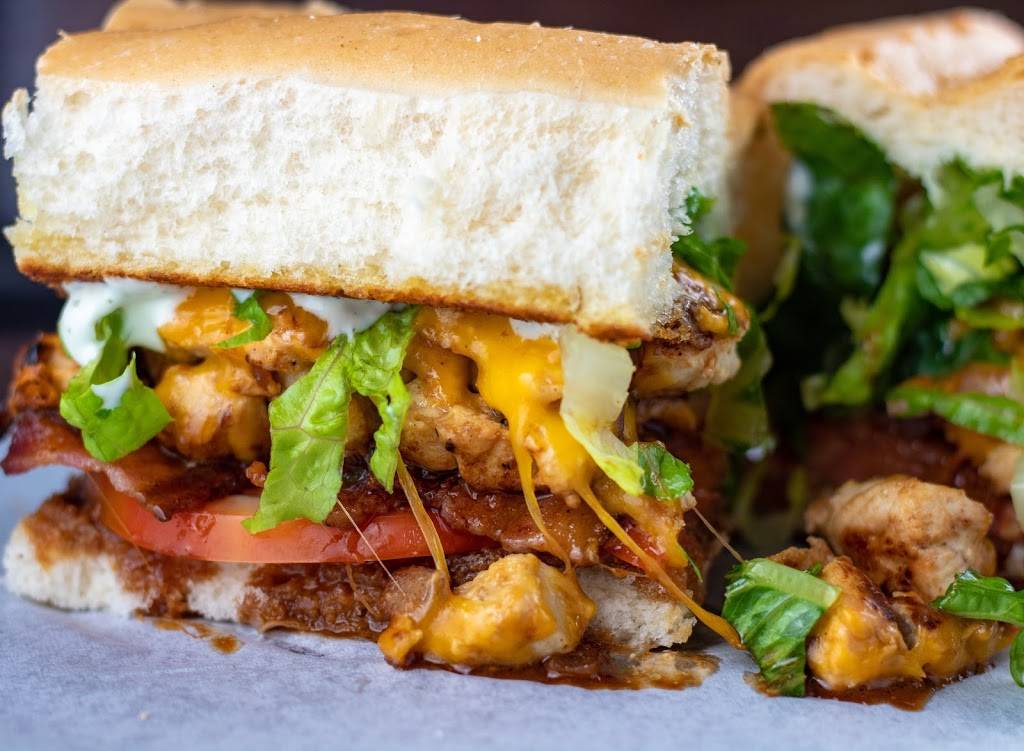 Gauntlet Food and Games | restaurant | 909 W Maumee St D, Angola, IN 46703, USA | 2606871022 OR +1 260-687-1022