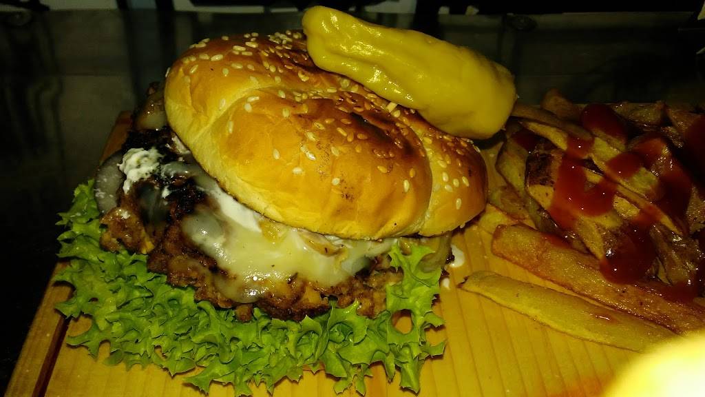 Mother burgers | restaurant | Calle D 136, Roberto de la Madrid, 22435 Tijuana, B.C., Mexico | 016642923658 OR +52 664 292 3658