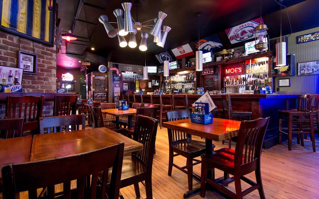 Moes Crosstown Tavern | restaurant | 714 Rutledge Ave, Charleston, SC 29403, USA | 8436410469 OR +1 843-641-0469