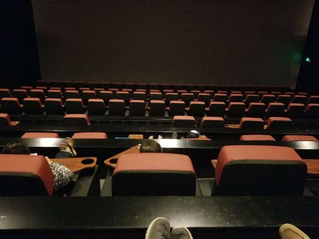 Regal Lone Star | restaurant | 24720 Tomball Pkwy, Tomball, TX 77375, USA | 2812900077 OR +1 281-290-0077