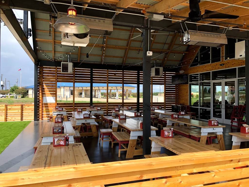 Hat Creek Burger Company | restaurant | 99 Old Waco Rd, Temple, TX 76502, USA | 2542313164 OR +1 254-231-3164